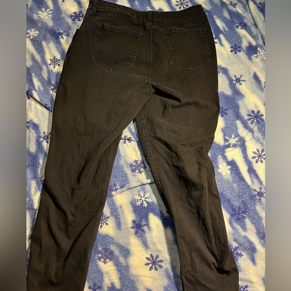Skinny jeans- black